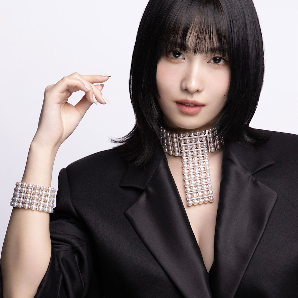 TWICEモモが「タサキ」70周年記念のブランドパートナーに就任 