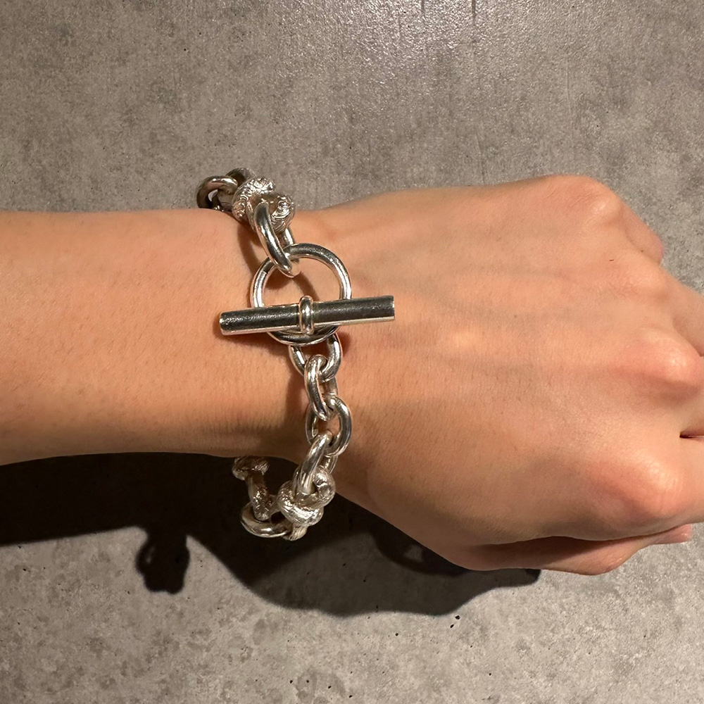 「ワカンシルバースミス」のブレスレット