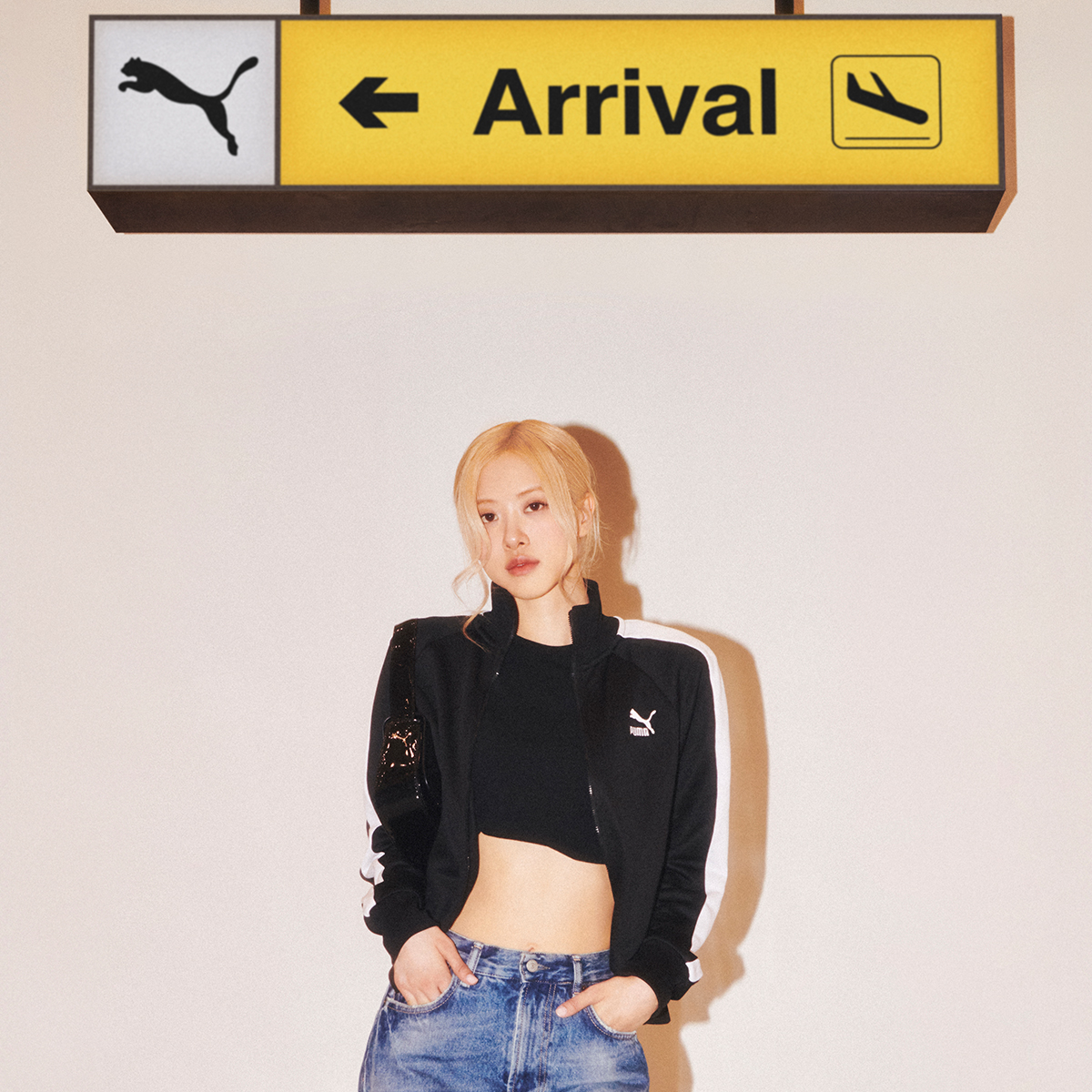 BLACKPINK ROSE着用　PUMA フットボールシャツ BLACKPINKロゼが「プーマ」のアンバサダーに就任 新キャンペーン