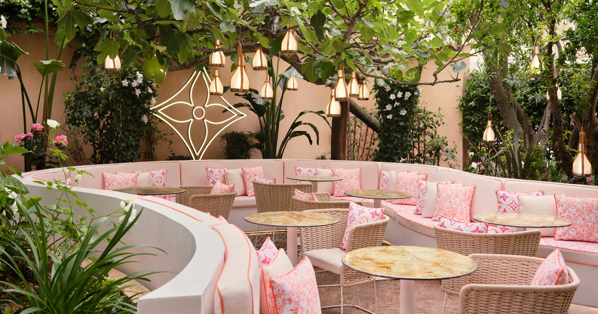 ルイ・ヴィトン」、今年もサントロペに夏期限定レストランをオープン  