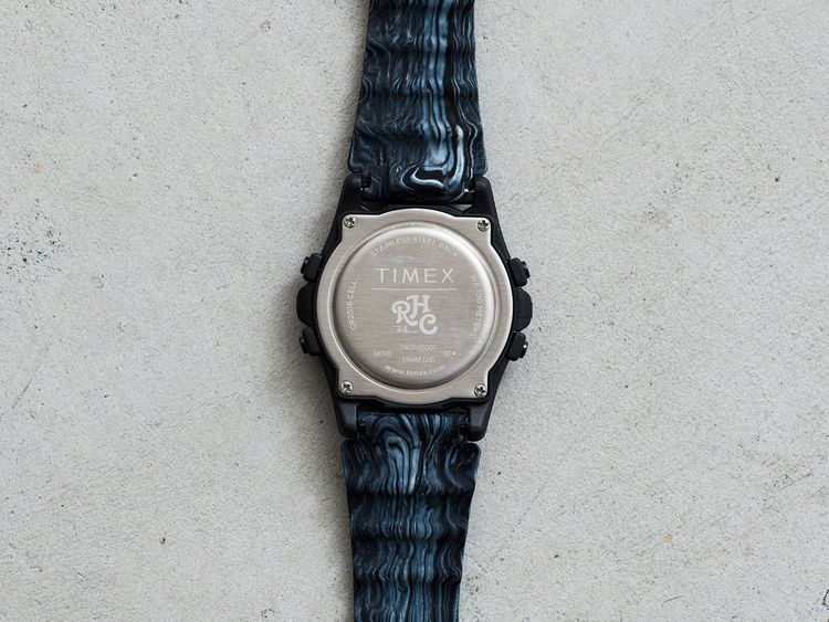 RHC ロンハーマン×「タイメックス」 一点物のデジタルウオッチを発売  