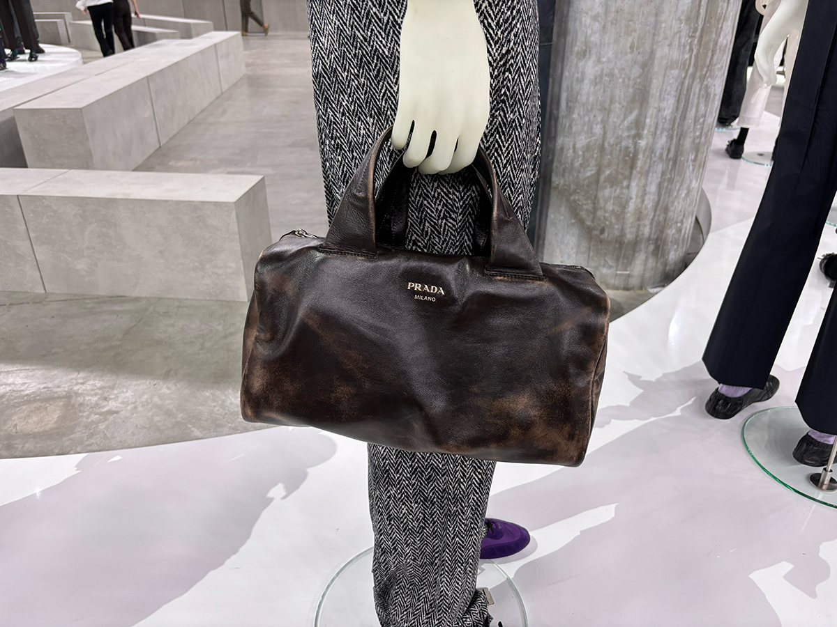 既成概念問う「プラダ」「ロエベ」、団結する「LV」「アンダー