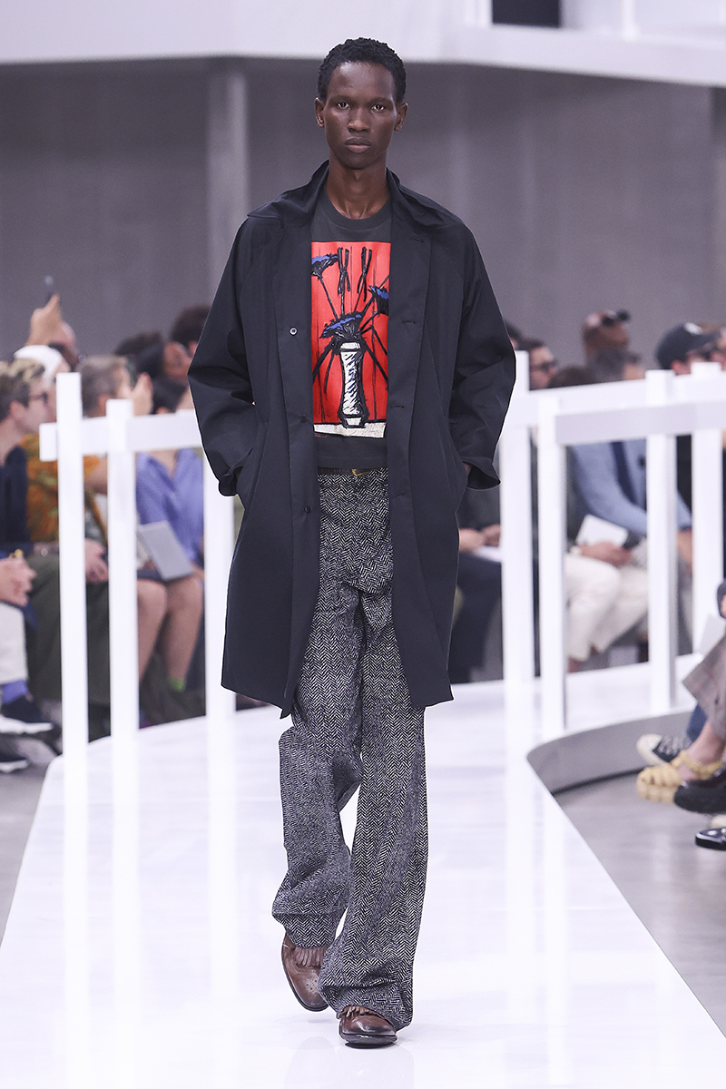 【美品】PRADA 半袖シャツ リゾートコレクション ランウェイ 美品】PRADA 半袖シャツ リゾートコレクション ランウェイ