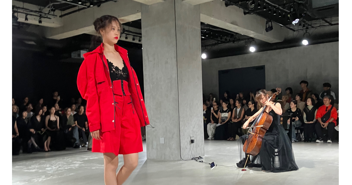 チカ キサダ」は“パンク・バレエの革命児”の精神を乗せて 日常要素の