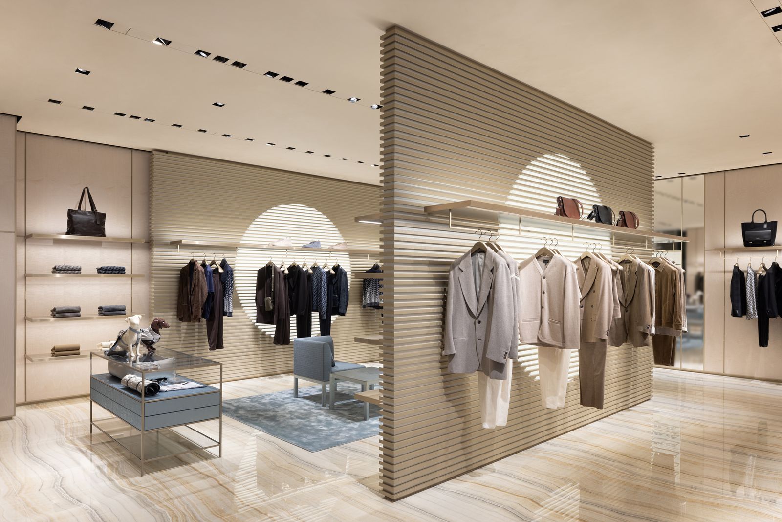 スナップ】桜田通や国木田彩良らが来場 「ジョルジオ アルマーニ」が