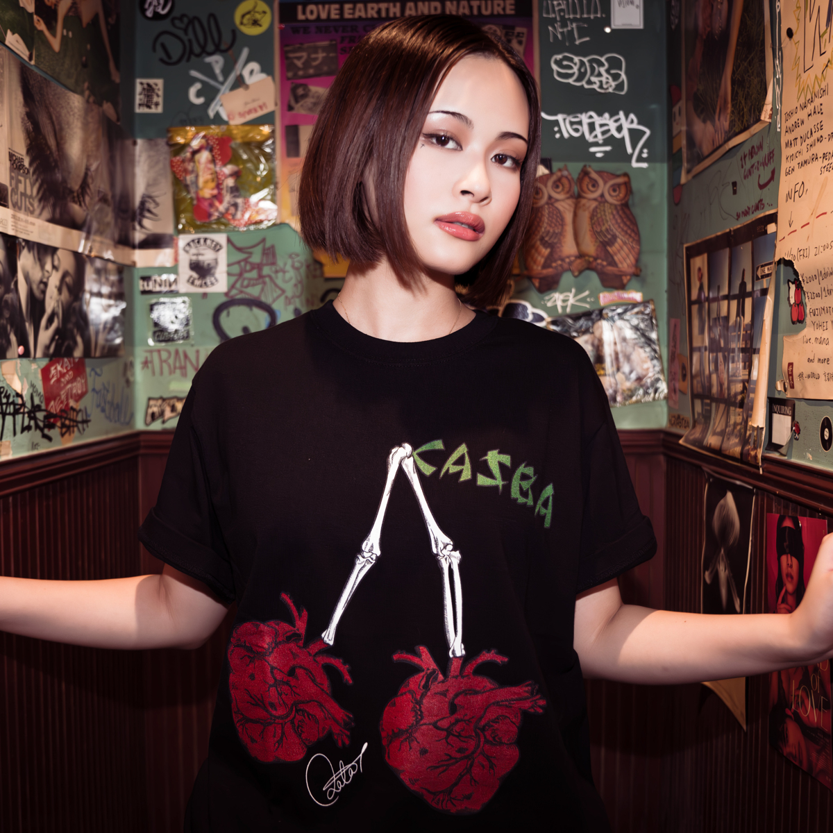 カスバ」が高橋ららとのコラボTシャツ発売 チェリーのような心臓 
