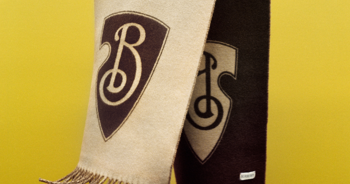 【希少・訳あり】BURBERRY バーバリー ゴリラプリント フーディ M BURBERRY - 美品❗BURBERRY POULTER GORILLA HOODIE ❗の通販 by ペコ
