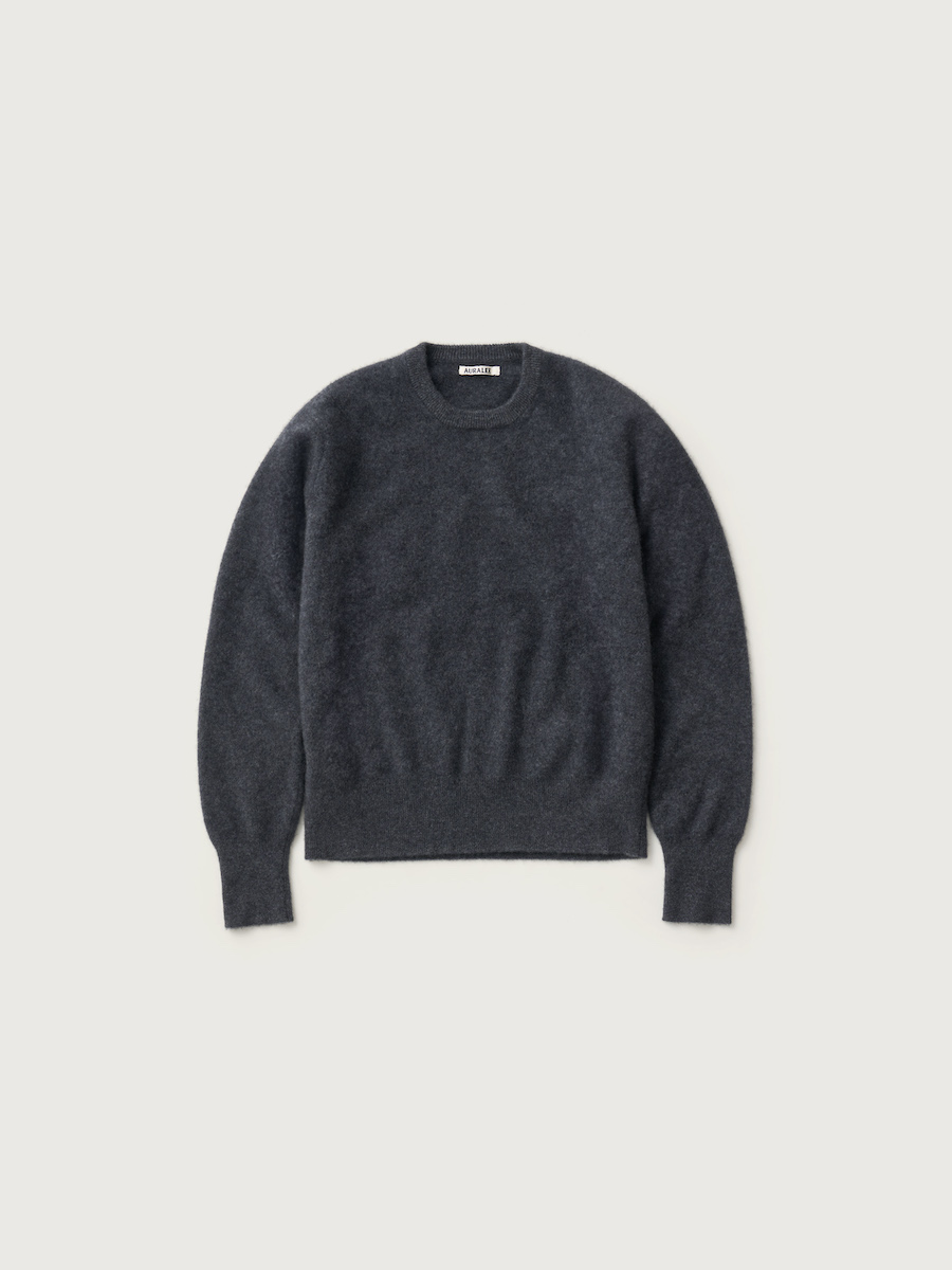 オーラリー」が初のウィメンズオンリーの直営店舗を伊勢丹新宿に