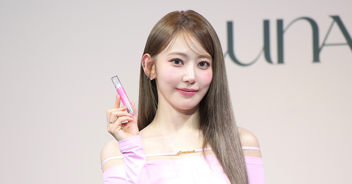 ル セラフィムのSAKURAは“一昔前のデジカメ”が必需品 韓国コスメ「ルナ