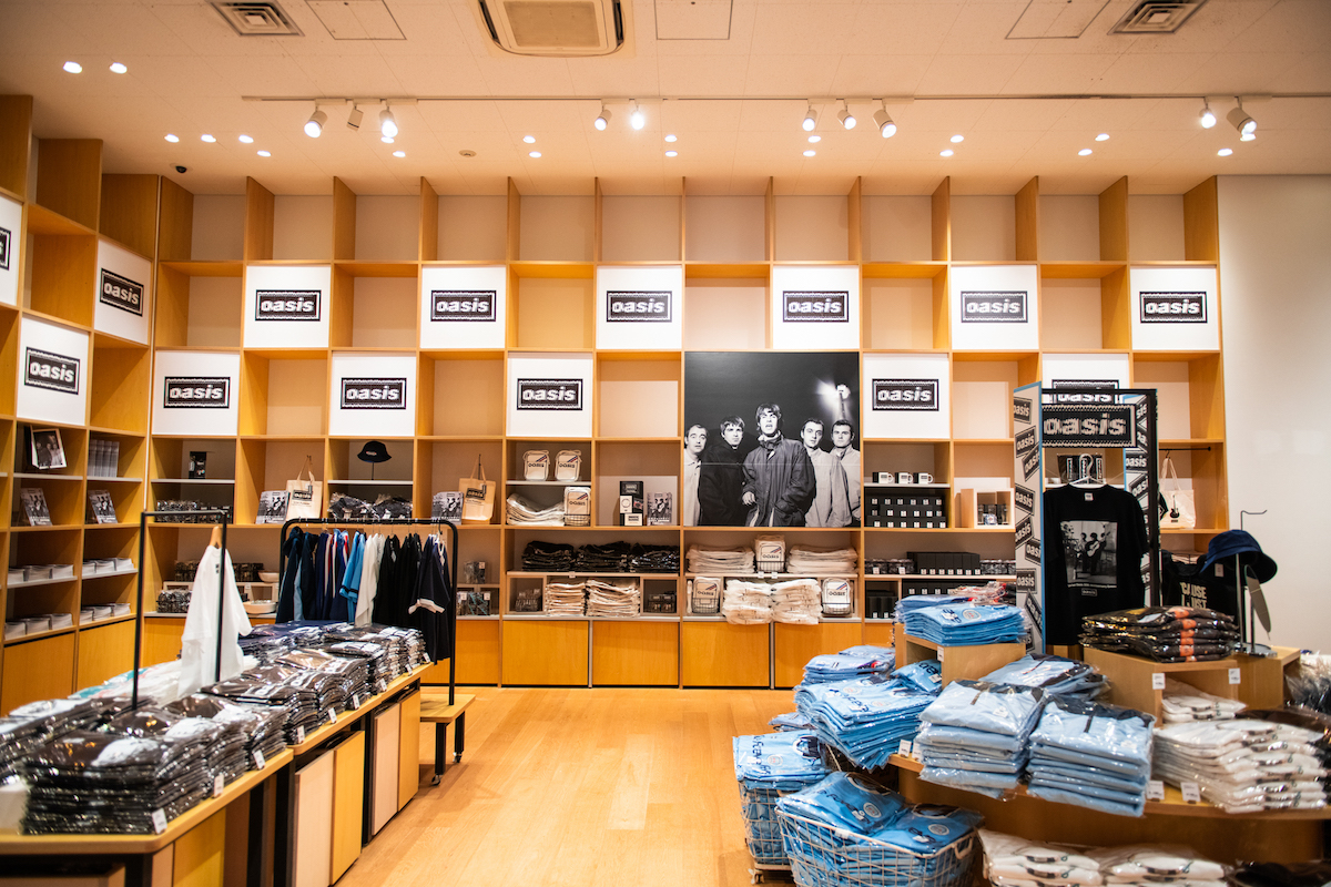 オアシスの「リヴ・フォーエヴァー: Oasis 30周年特別展」が