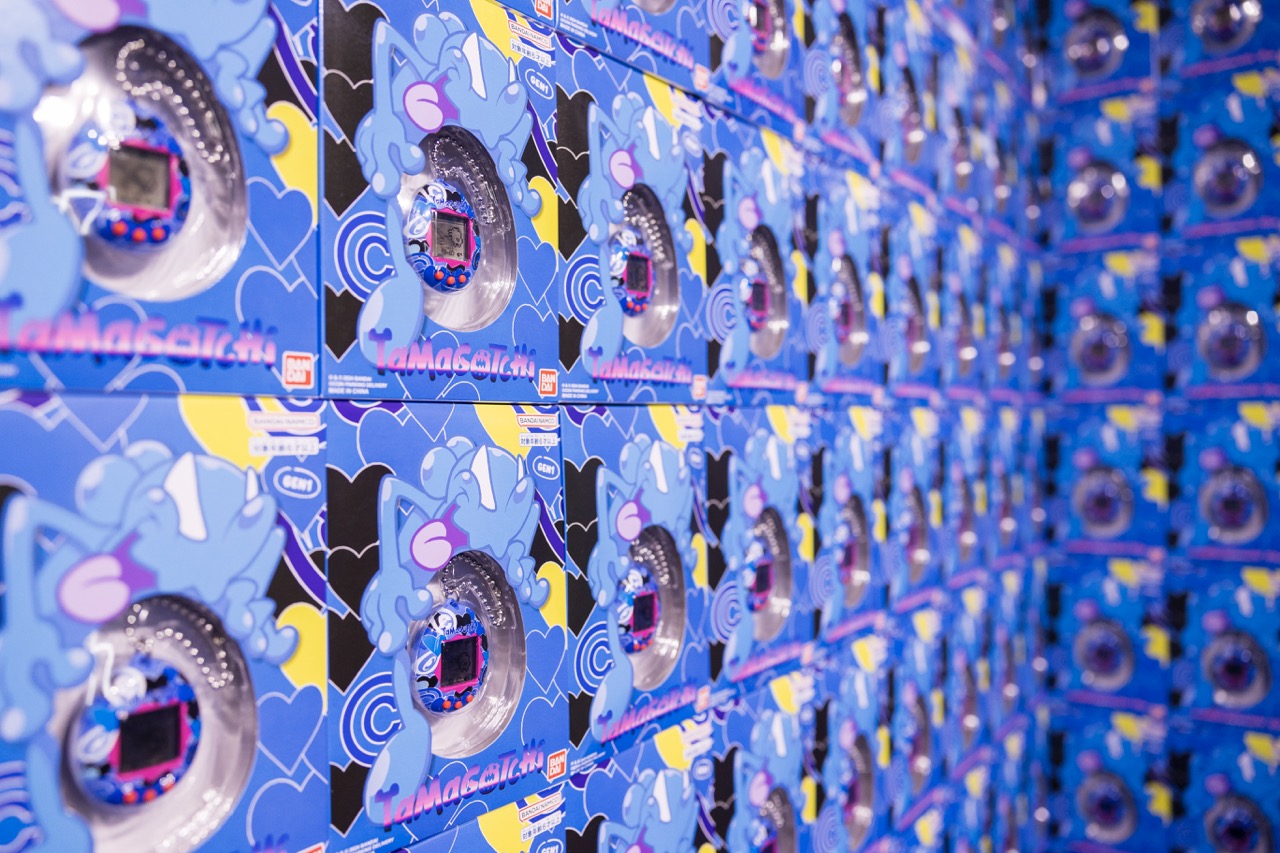 たまごっち”原宿のポップアップ、初日は1000人が来場 「コイン