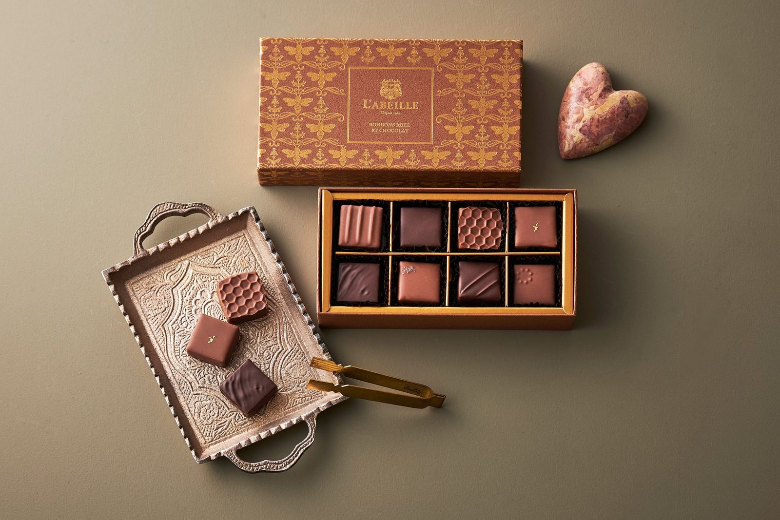 商談中✭お菓子の世界・チョコレートいっぱい…バレンタイン2点セット…ブリザーブド 2025年バレンタイン】六本木・麻布台・虎ノ門“ヒルズ バレンタイン