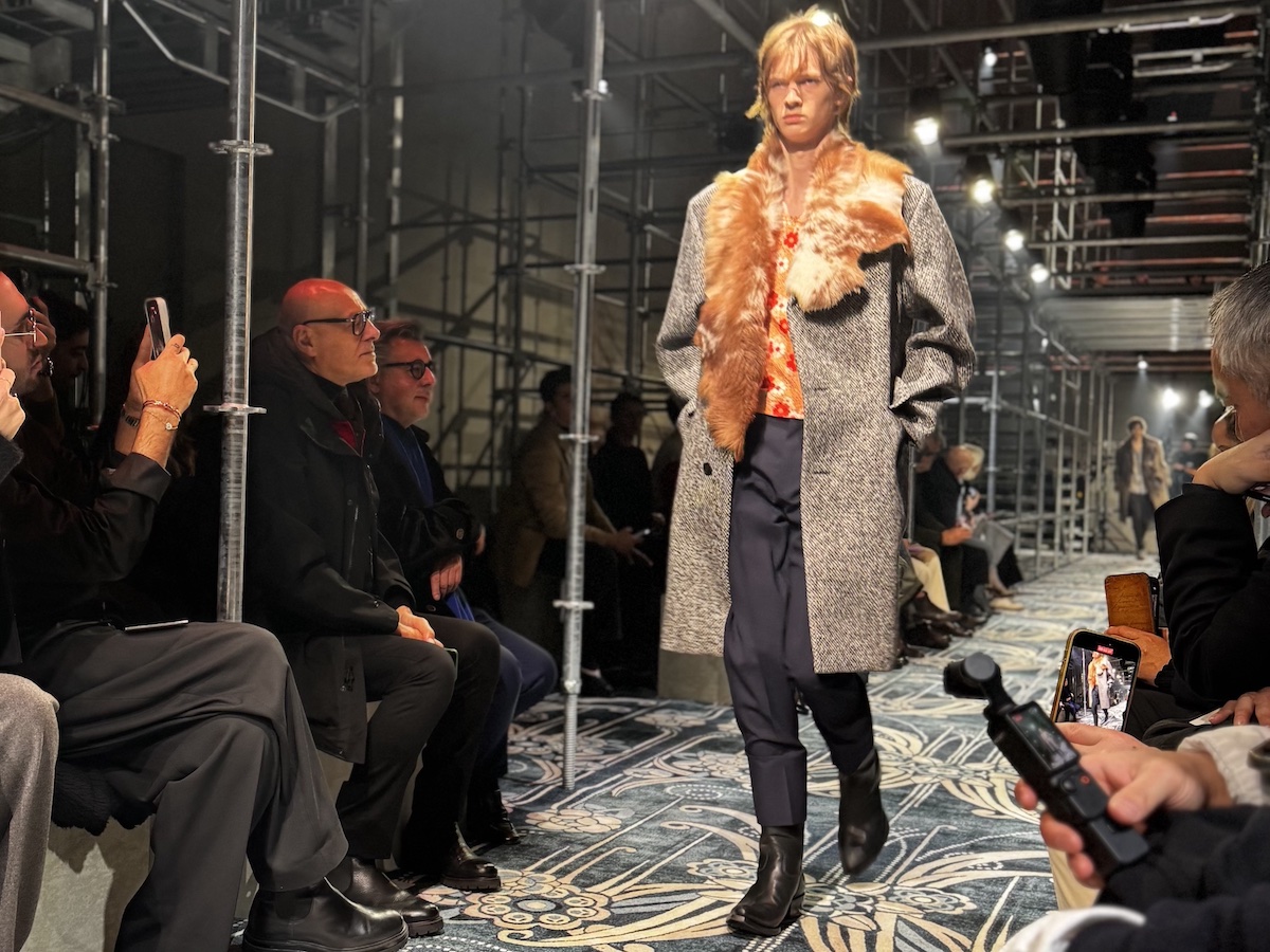 プラダ」は挑発「ゼニア」は盤石、学芸会レベルのショーには喝っ 2025