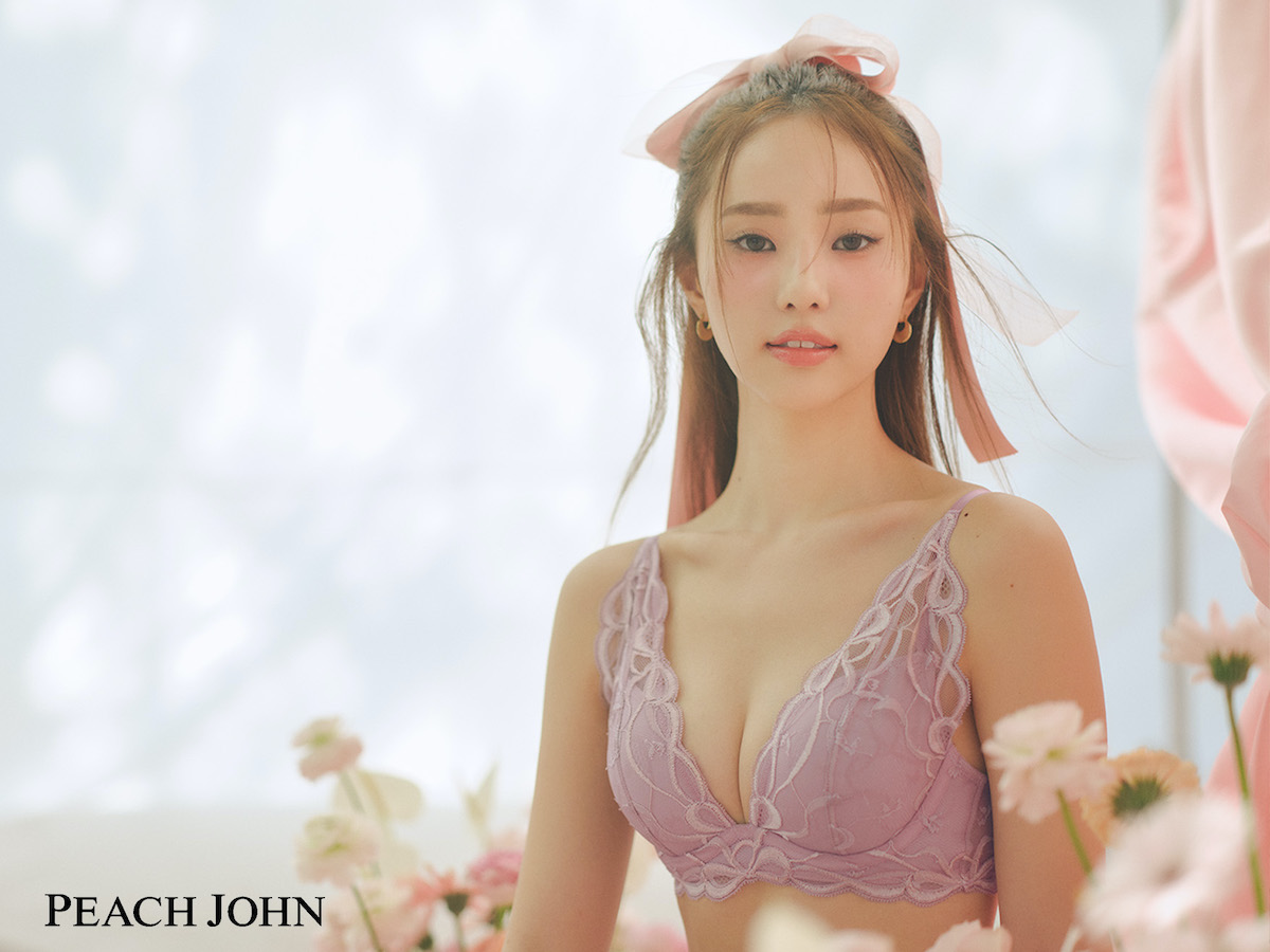 インフルエンサーの中町綾がメリハリボディーを披露 「ピーチ・ジョン