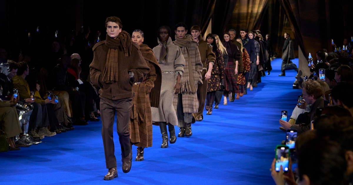 物事はすべて順調」進退が注目されるダニエル・リー 「バーバリー」は