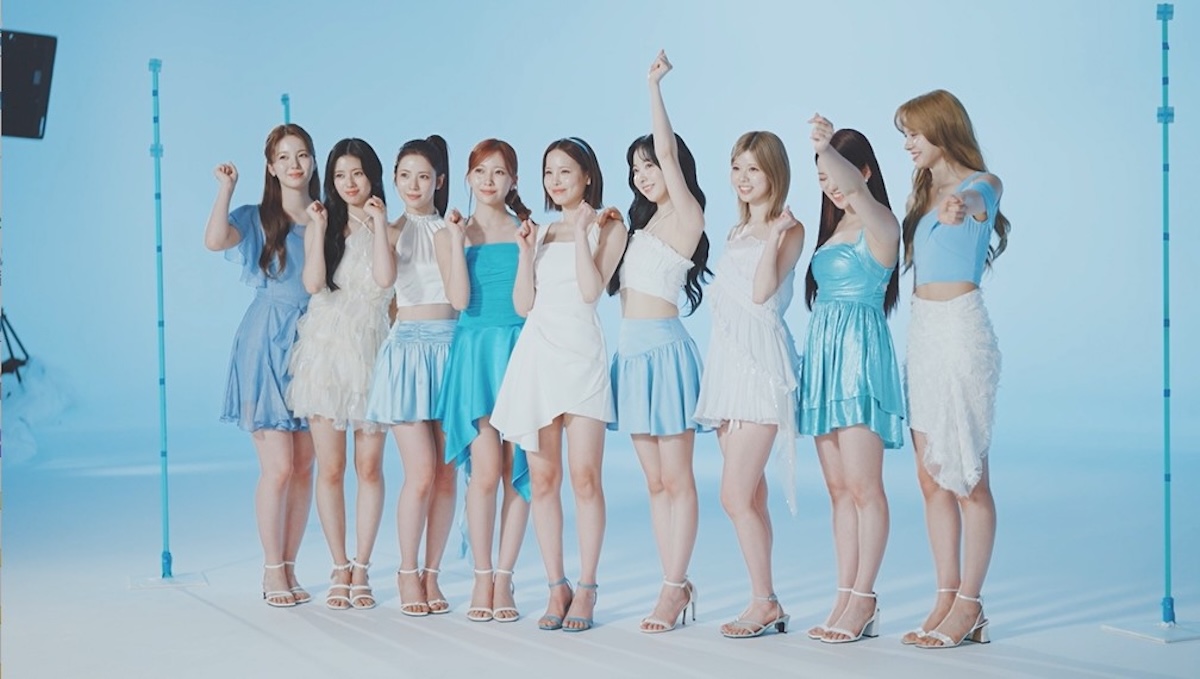 極美品✳︎BEAUTY&YOUTH ✳︎ノーカラージャケット Sサイズ✳︎オフホワイト NiziUが「スイサイ」の新ミューズに 新CMで洗顔をイメージしたダンスを