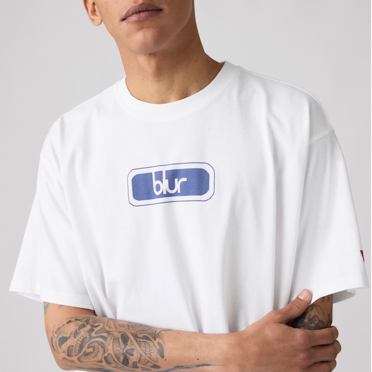 追記あり】「リーバイス」のバンドTコレクションから英バンドのブラー