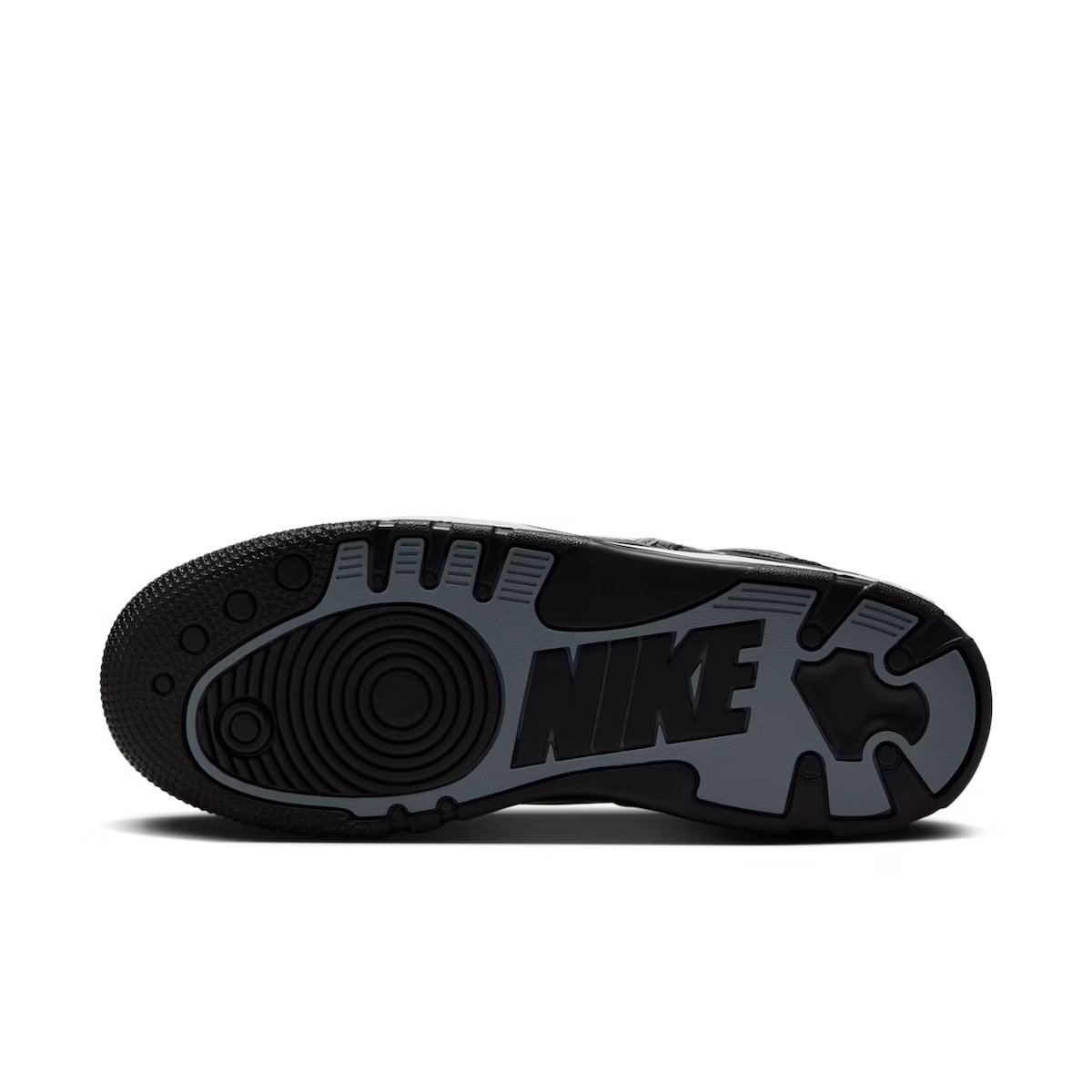 ナイキ」とNIGO®によるコラボスニーカー“エア フォース 3 ロー