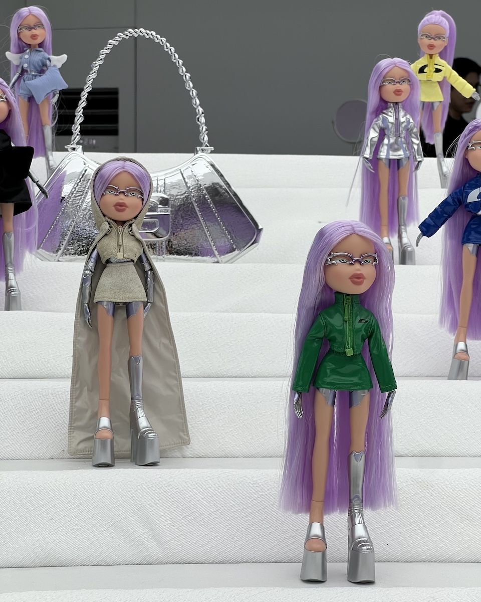 gentlemonster × bratz コラボ　※フィギュアのみ 巨大「ブラッツ」とaespaカリナが遭遇 「ジェントルモンスター