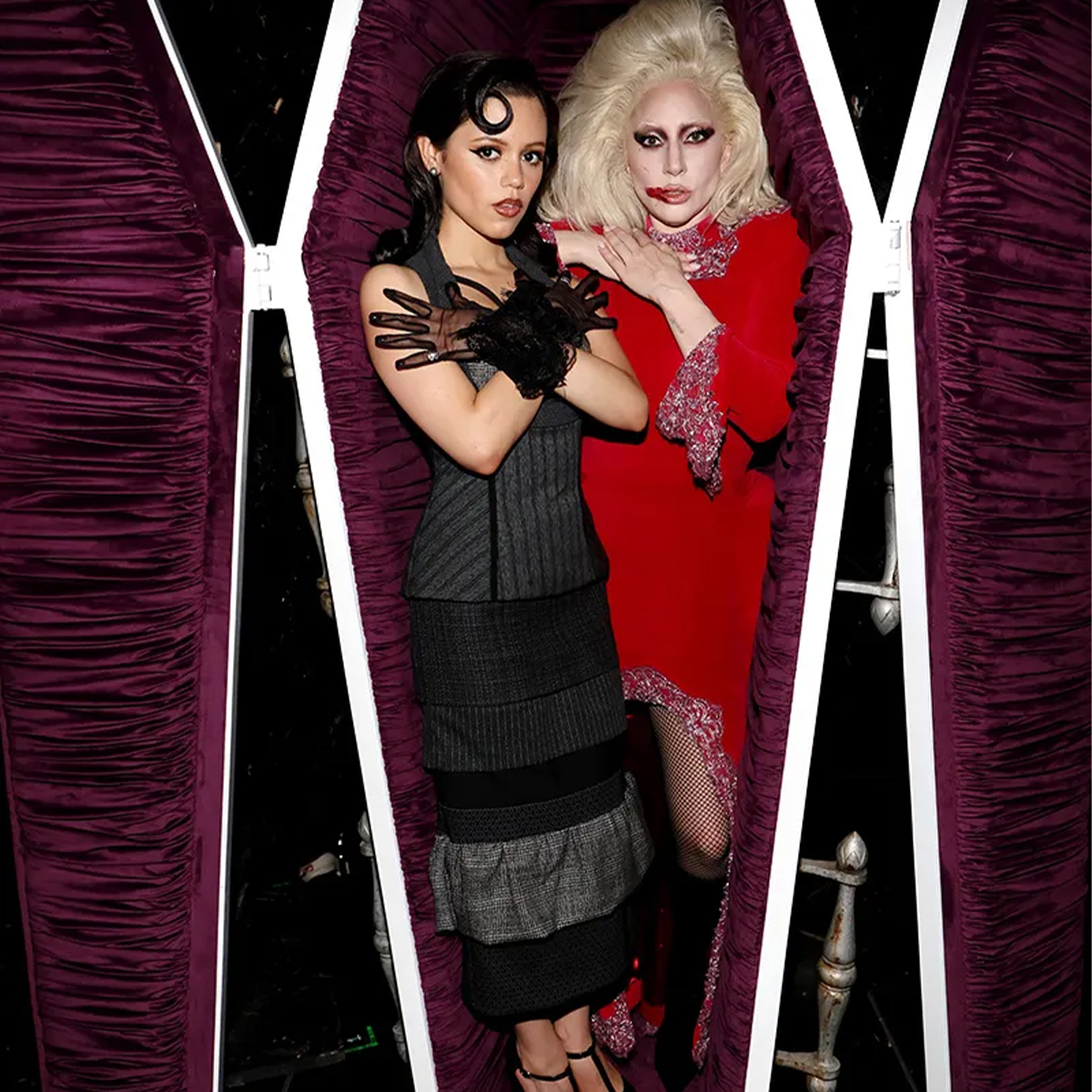 新品未開封 輸入盤 レコード ウェンズデー ジェナオルテガ ↓最後まで↓ レディー・ガガ、ジェナ・オルテガが登場 「ウェンズデー」らしい