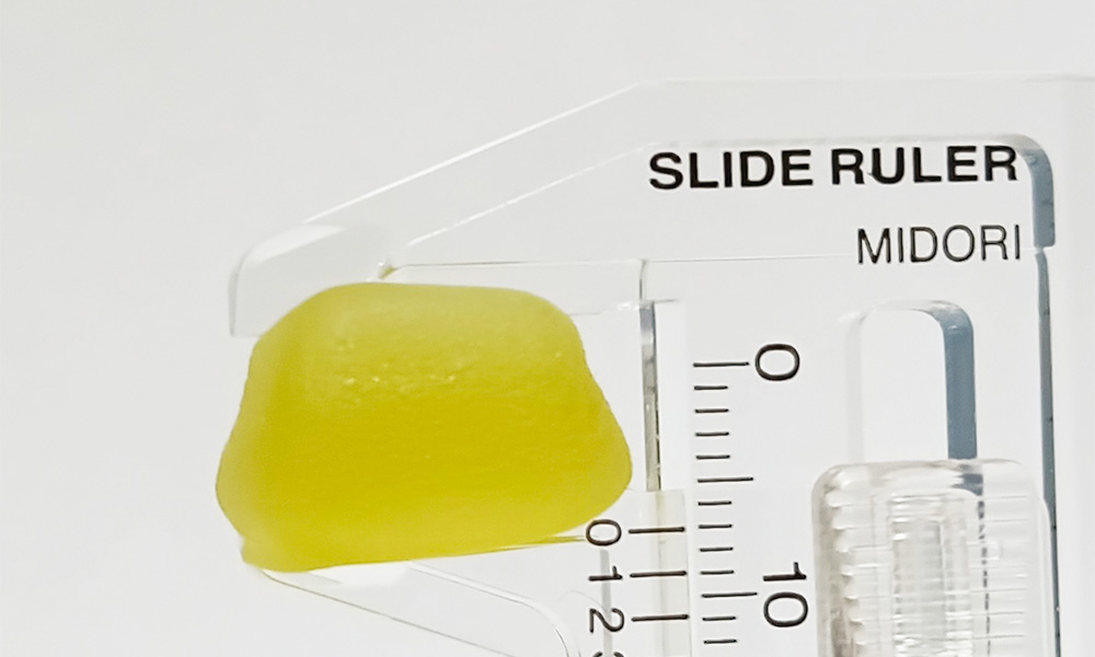 もとは20mmで、5.5mm押し込めたので弾力は5.5