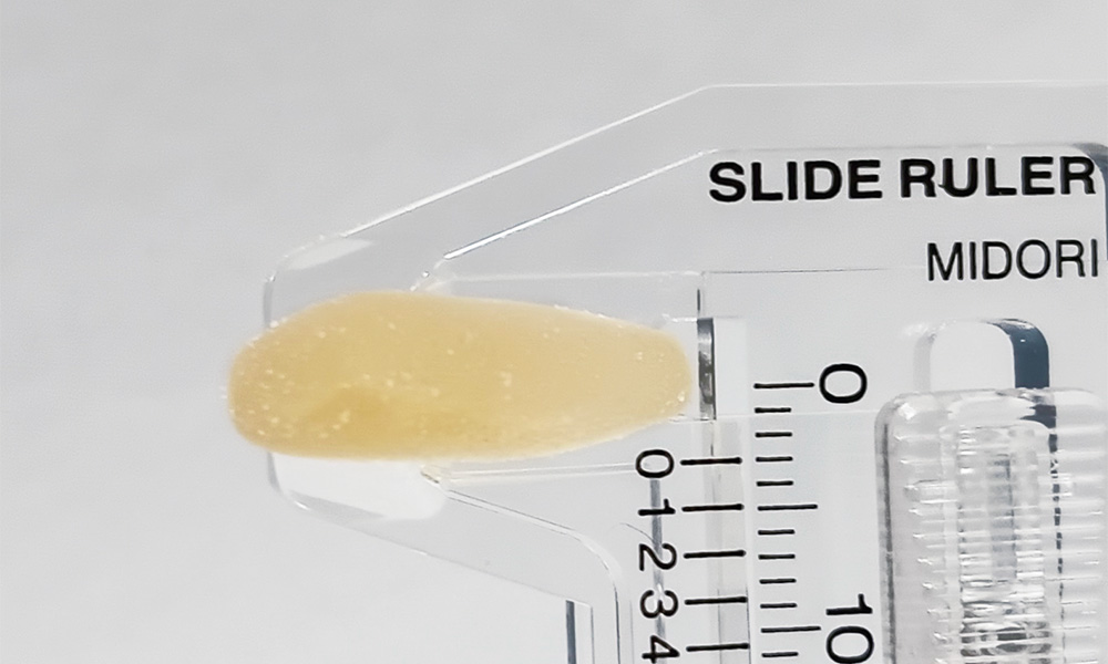 もとは7mmと薄いのに、2mmも押し込めたのでかなり柔らかい