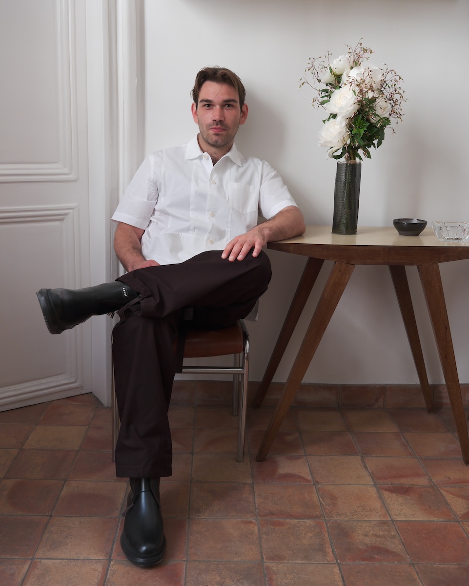 サカイ」が新作“ラバーブーツ”を発売 日常でもアウトドアでも