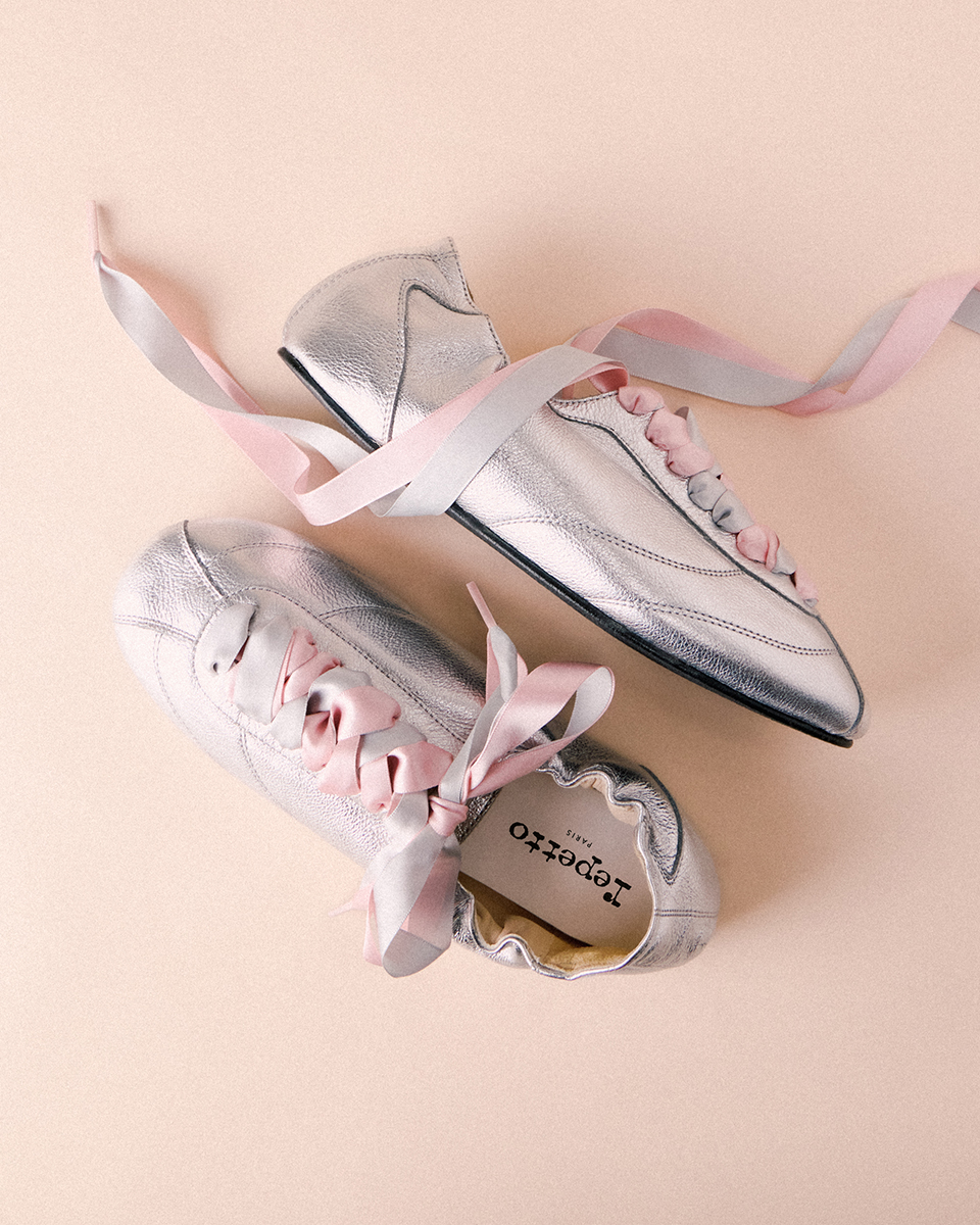 レペット　repetto 37くすみラベンダー　美品　太ヒール　安定感 レペット」からスニーカー“テニス シルク”の新色が登場 煌めく
