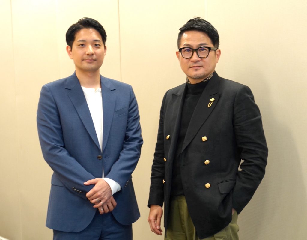 小野塚健／三菱地所・サイモン リーシング部マネージャー（左）　松野力／三菱地所・サイモン リーシング部ディレクター（右）と
