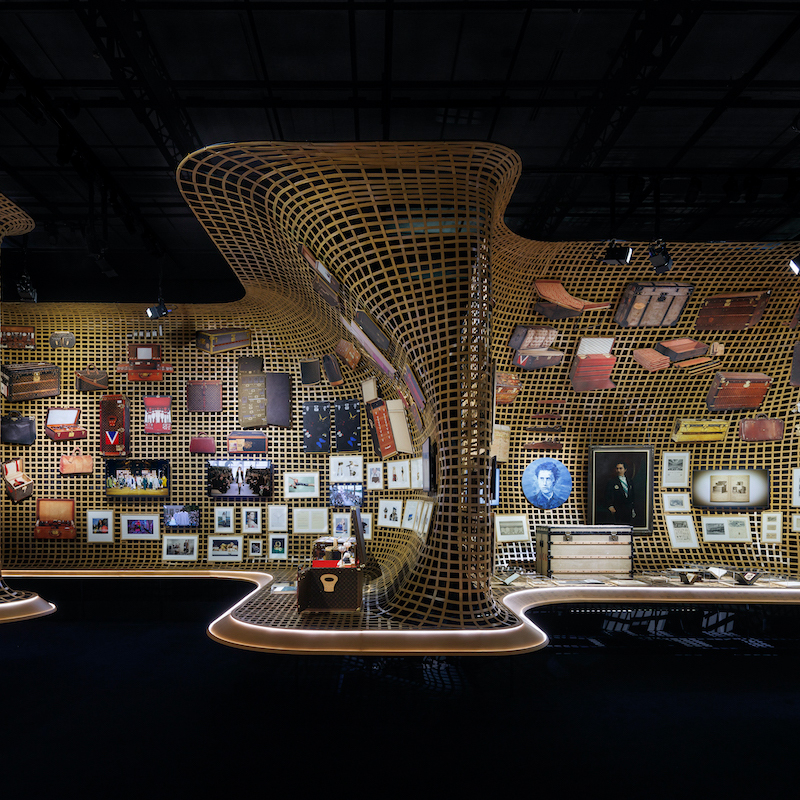 ルイ・ヴィトン」が大阪で大規模展覧会 130年前の“モノグラム”の