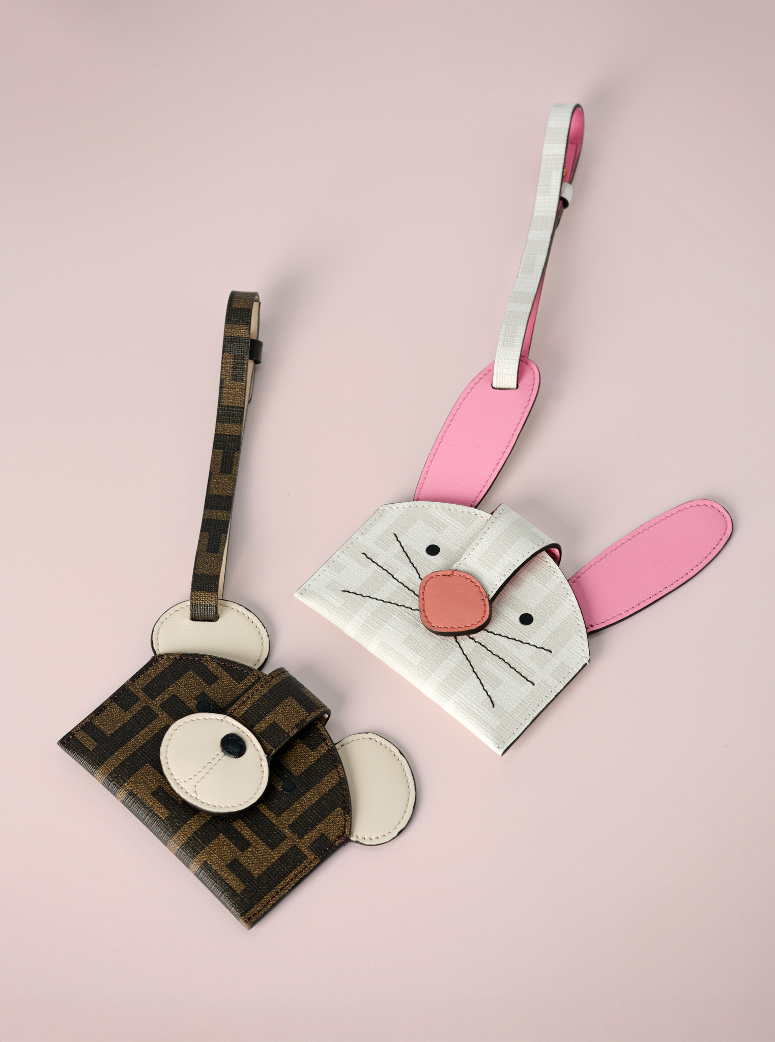 一粒万倍日】「フェンディ」から新作ウオレットやカードケースが登場 7