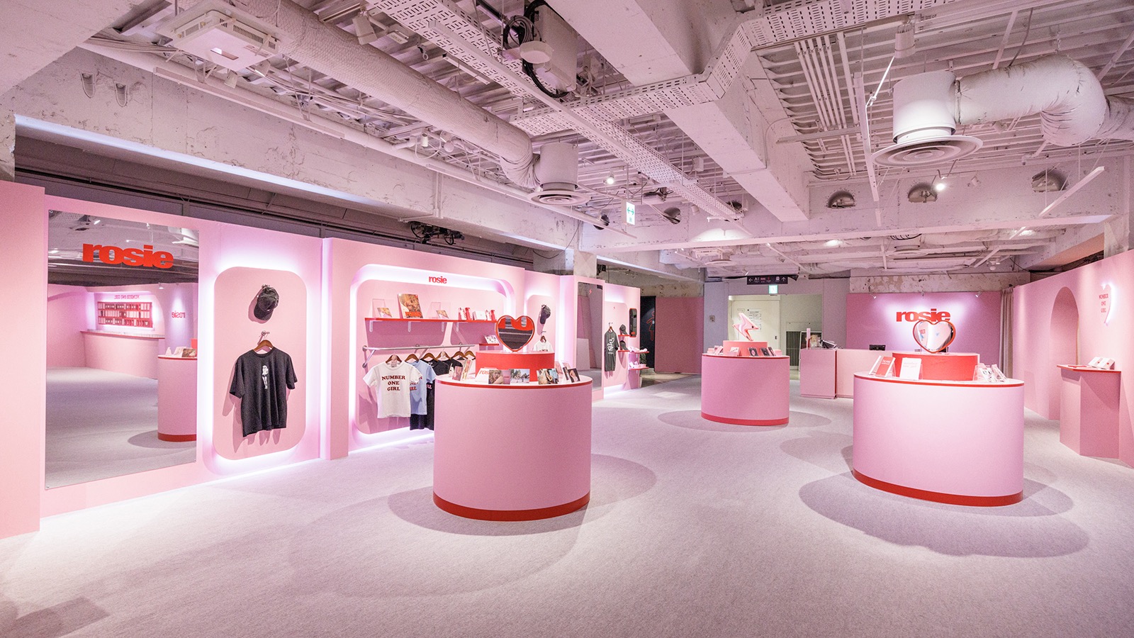 BLACKPINK ロゼ rosie 南京ポップアップ限定 トレカ ２枚セット 2025年最新】rosie ポップアップの人気アイテム - メルカリ