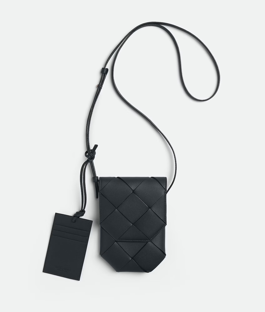 ボッテガヴェネタ スモール ホップ カーフレザー アロエ ホップ | Bottega Veneta® JP