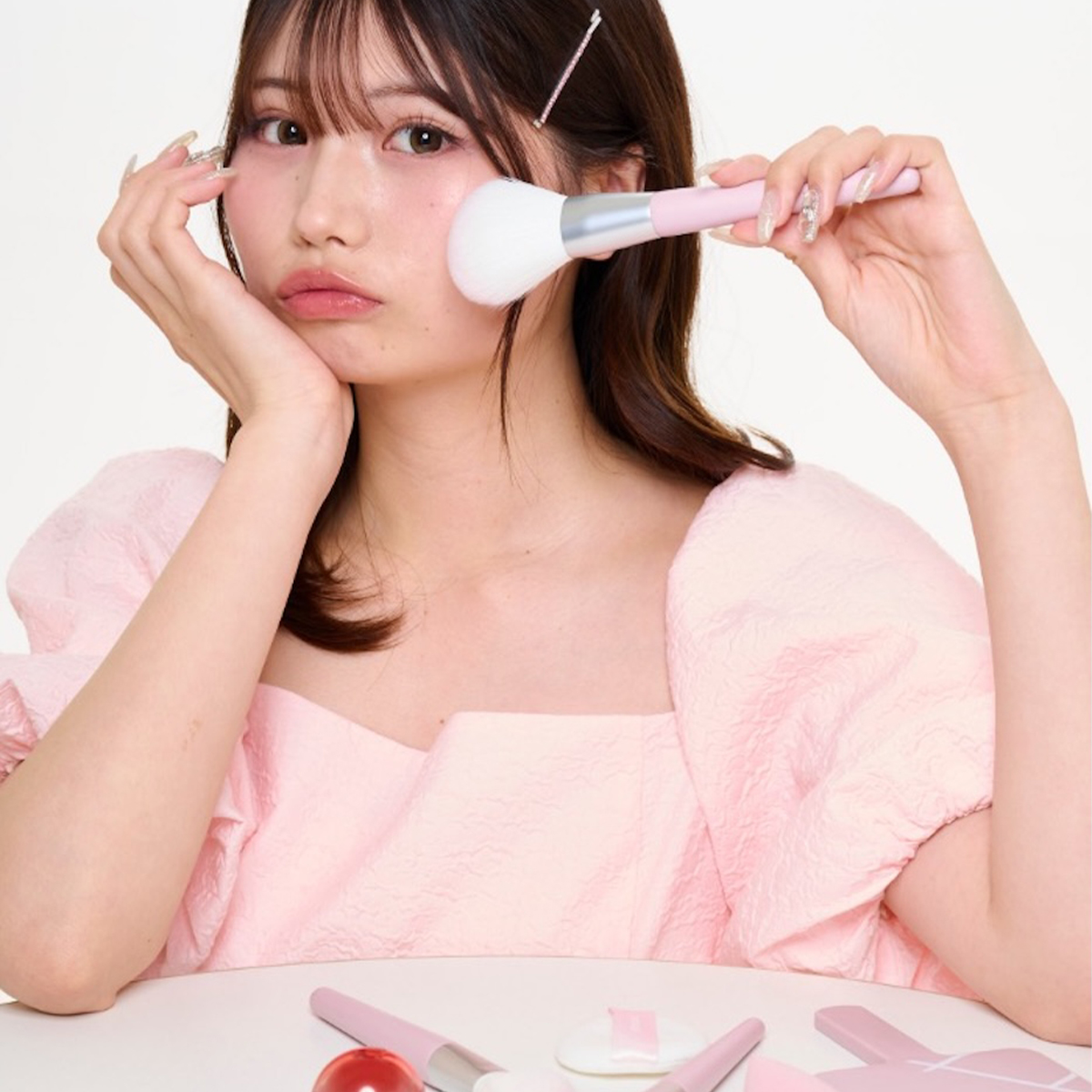 ロムアンド」がメイクアップツールを日本限定発売 全29アイテムが一挙