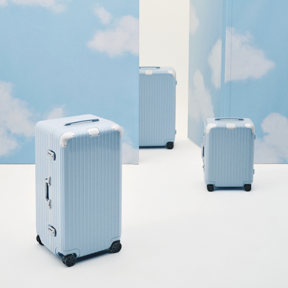 現行品　RIMOWAリモワ　スーツケース　ハイブリッド リモワ」がスーツケース“ハイブリッド”からシーズン限定カラーの