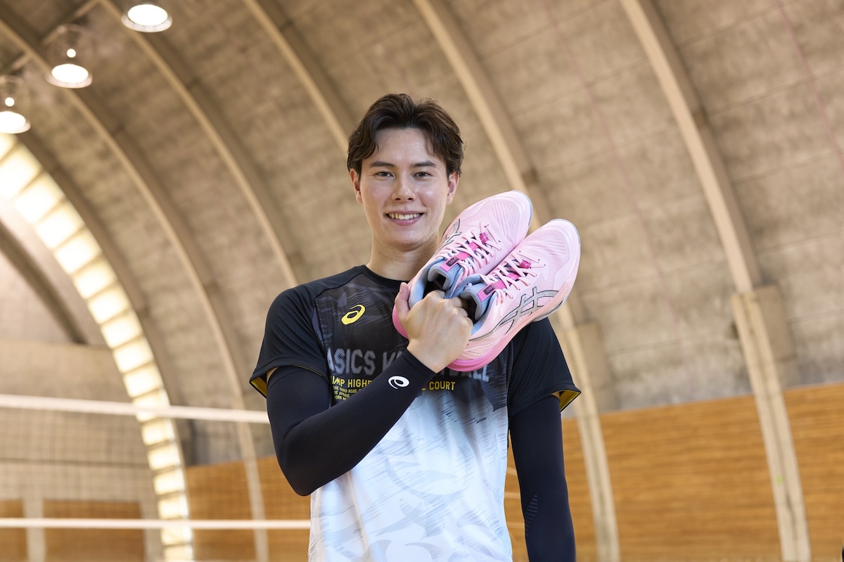 バレー髙橋藍選手がデザインコンセプトを企画 「アシックス