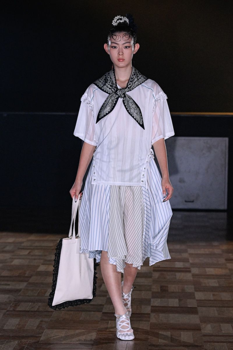 XG Yueqiqi Tシャツ　アパレル 海外限定 希少 XG Yueqiqi Tシャツ アパレル 海外限定 希少 XG x DIDU