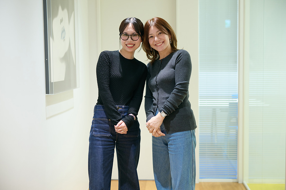 （左）艸谷真由／ART TRAVELER Founder、grams代表<br />
（右）土井美和／Clienteling Advisory代表