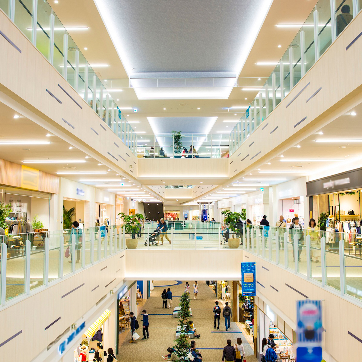 商業施設の賃料が上昇する中、アパレルはどこに出店すべきか【小島健輔