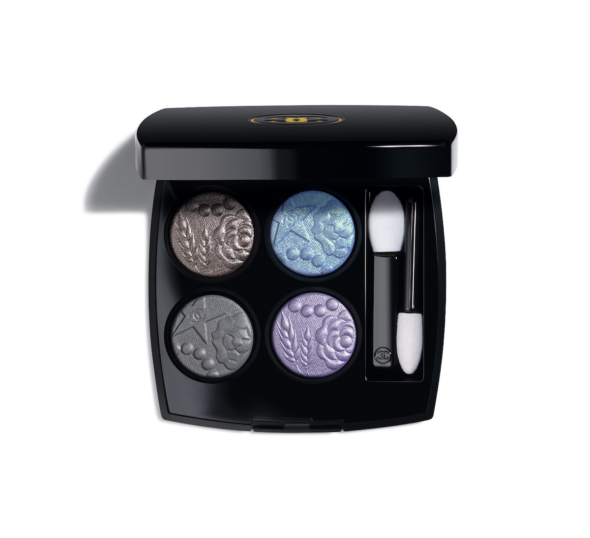 2025年クリスマスコフレ】「シャネル」がホリデー第1弾を発表 アイ