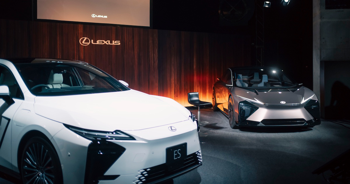 レクサス」が次世代EVの新型“ES”を日本初公開 “五感”で没入する上質な