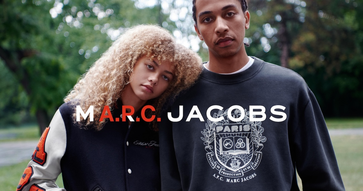 マーク ジェイコブス」×「A.P.C.」 ウエアやバッグ、帽子など全26点