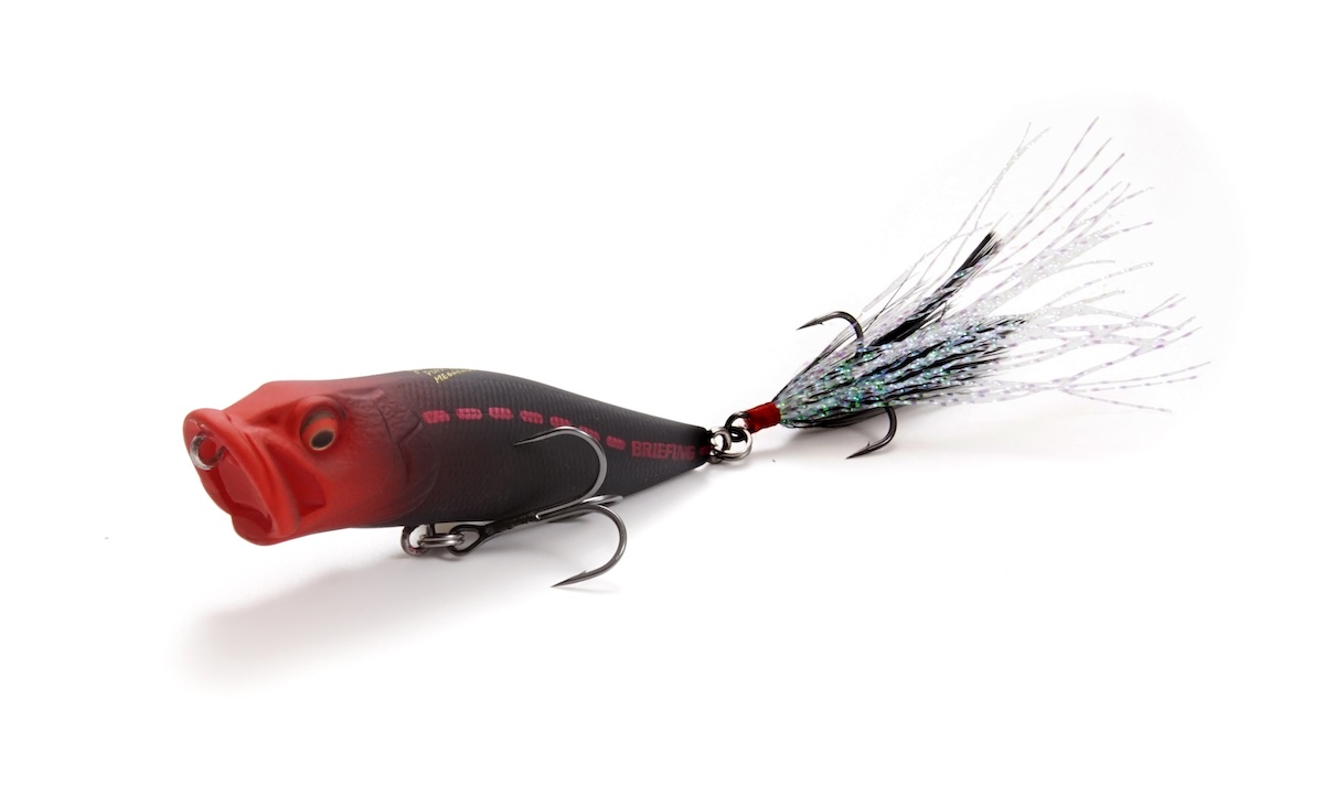 ブリーフィング」が釣具メーカー「メガバス」と初コラボ ルアー