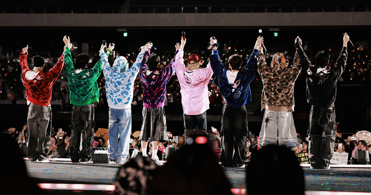 【激レア】THFC×Stray Kids コラボ限定エイウェイシャツ M 激レア】THFC×Stray Kids コラボ限定エイウェイシャツ M THFC x Stray Kids