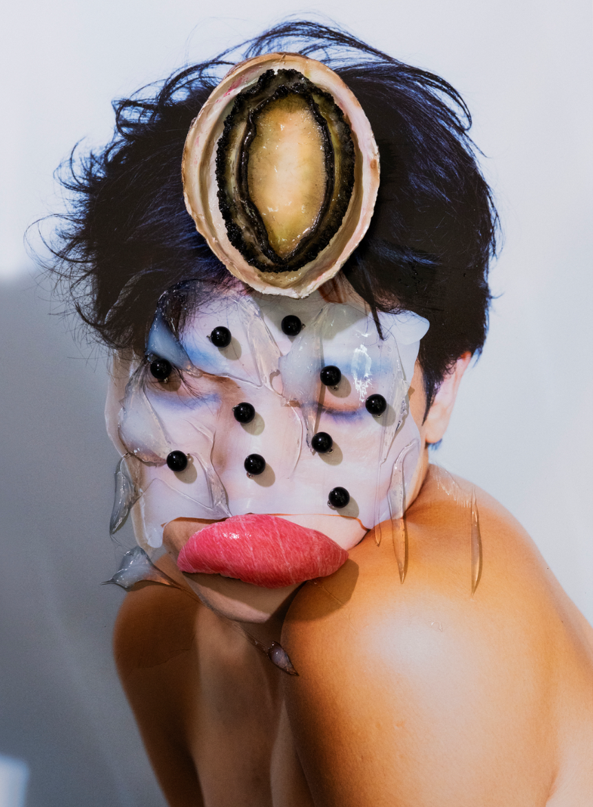 写真家の磯部昭子が個展「世（よ）」、台東区のギャラリー「229」で