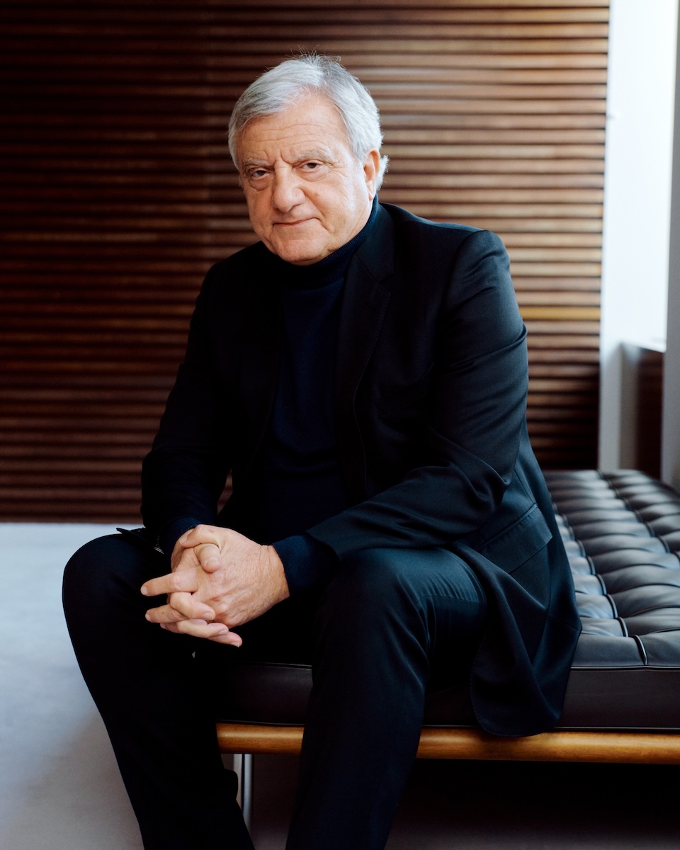 ルイ・ヴィトン」の会長兼CEO、LVMHファッショングループのトップも