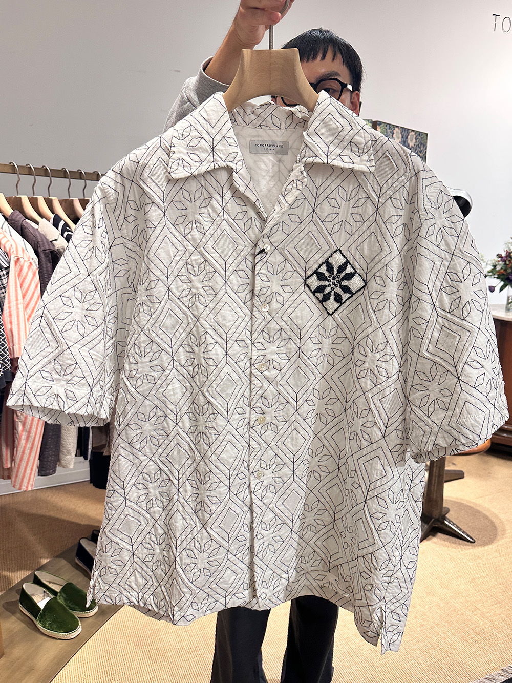 手仕事感×フォークロアが添える温もり