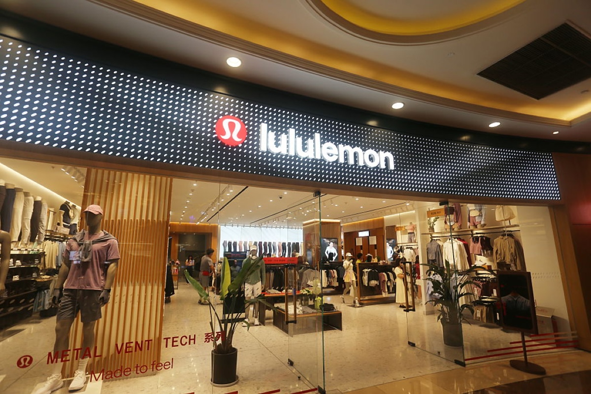 ルルレモン」のCEOが来年1月に退任、正式な後任は未定 成長鈍化で株価