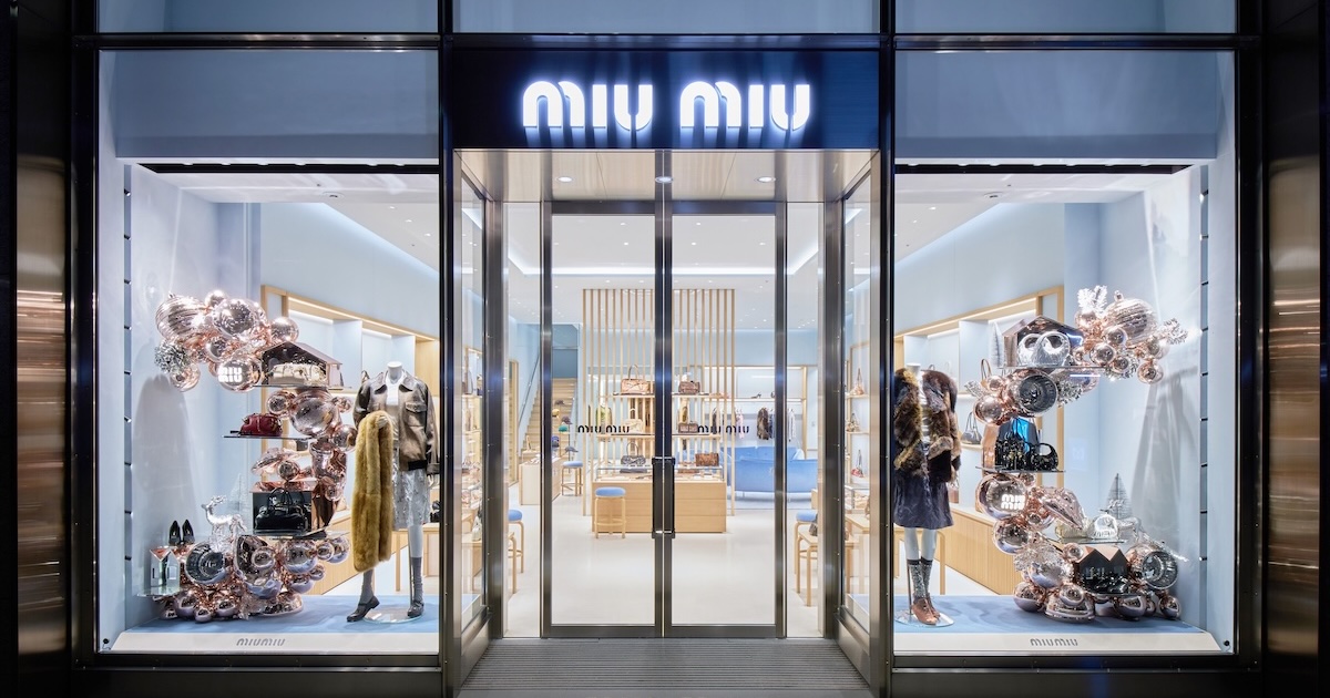 ミュウミュウ」銀座店がリニューアルオープン 世界初のVIPフロアを併設