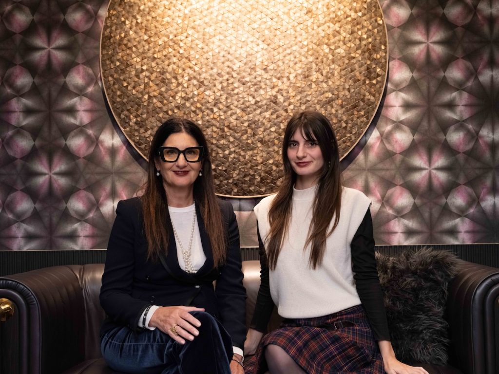 左から、ステファニア・ジャンニーノ「ノービレ1942」共同創業者、マニュエラ・ノービレ「ノービレ1942」アートディレクター